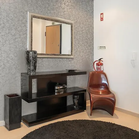 House Apartment *